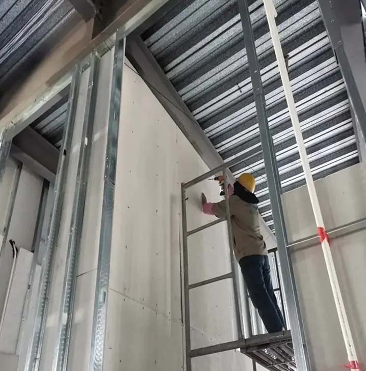 轻钢龙骨工程采购到货