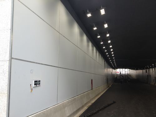 隧道板